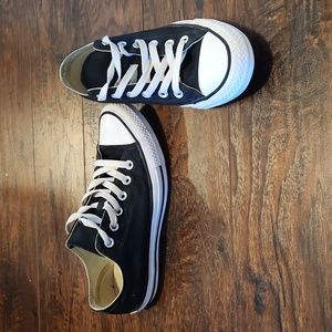 Converse- black